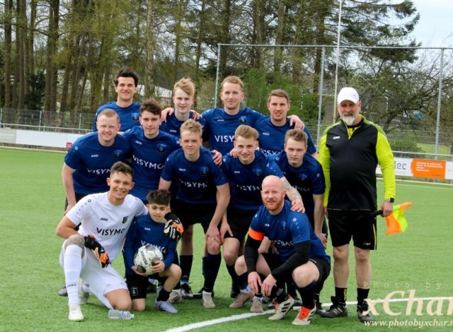 s.v. Rijssen verspeelt voorsprong en verliest van EMOS